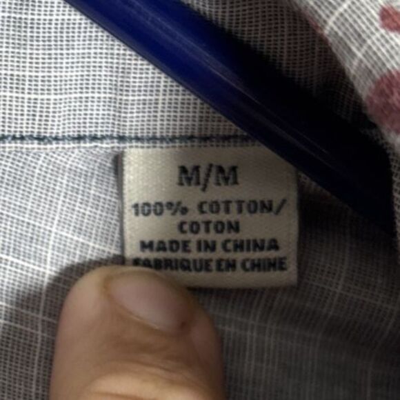 Tommy Bahama Jeans Shirt Men’s Size M Island Crafted Blue Red Floral Print L/S - Picture 8 of 14